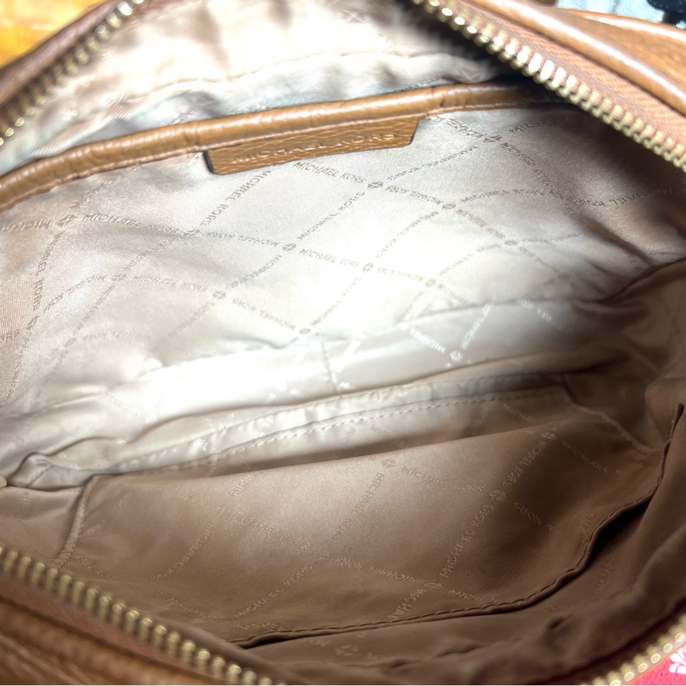 Michael Kors Jet Set Camera Crossbody Bag Brown Great Condition - Picture 6 of 13